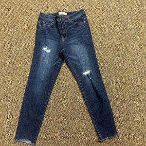 Women Never Dream alone blue jeans size 9/29